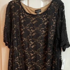 Connected Apparel Black Lace Over Gold Size 18W